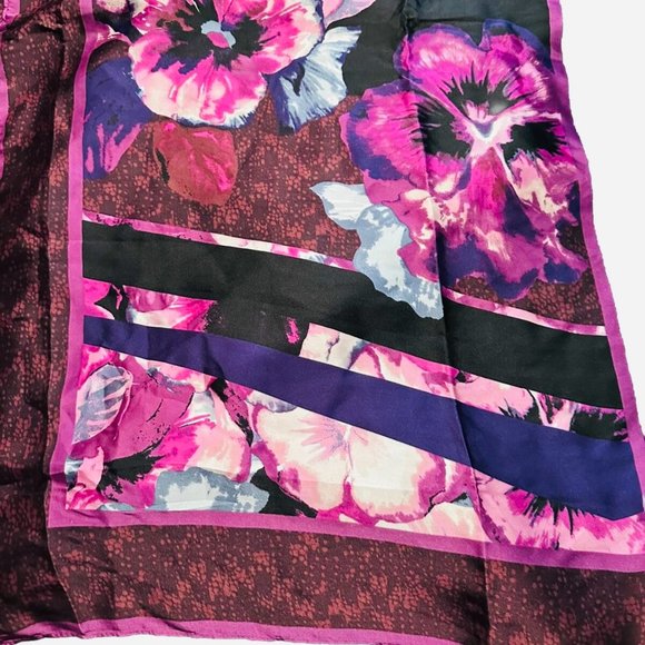 WHITE HOUSE BLACK MARKET Women's "Volia" Oblong Scarf or Wrap NWT - Picture 4 of 6